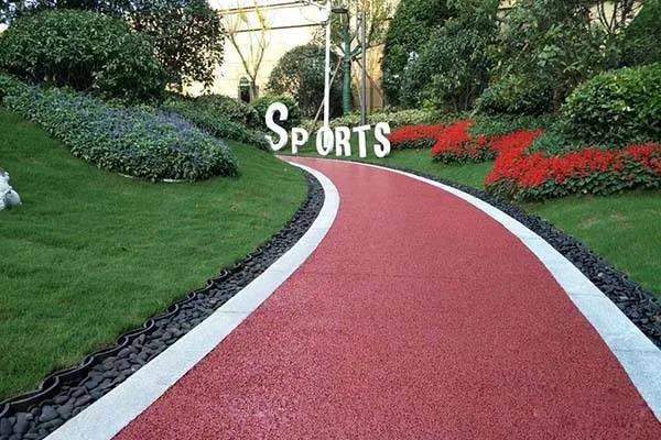 它正在悄然取代黑色柏油路，成为城市道路的主流